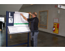 Montage av informationsskylt med lamellsystem